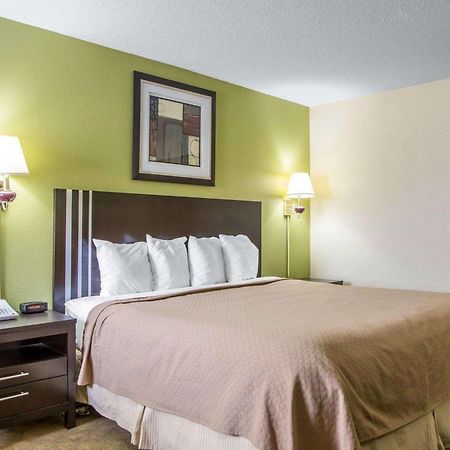 Quality Inn Merrillville Exterior photo