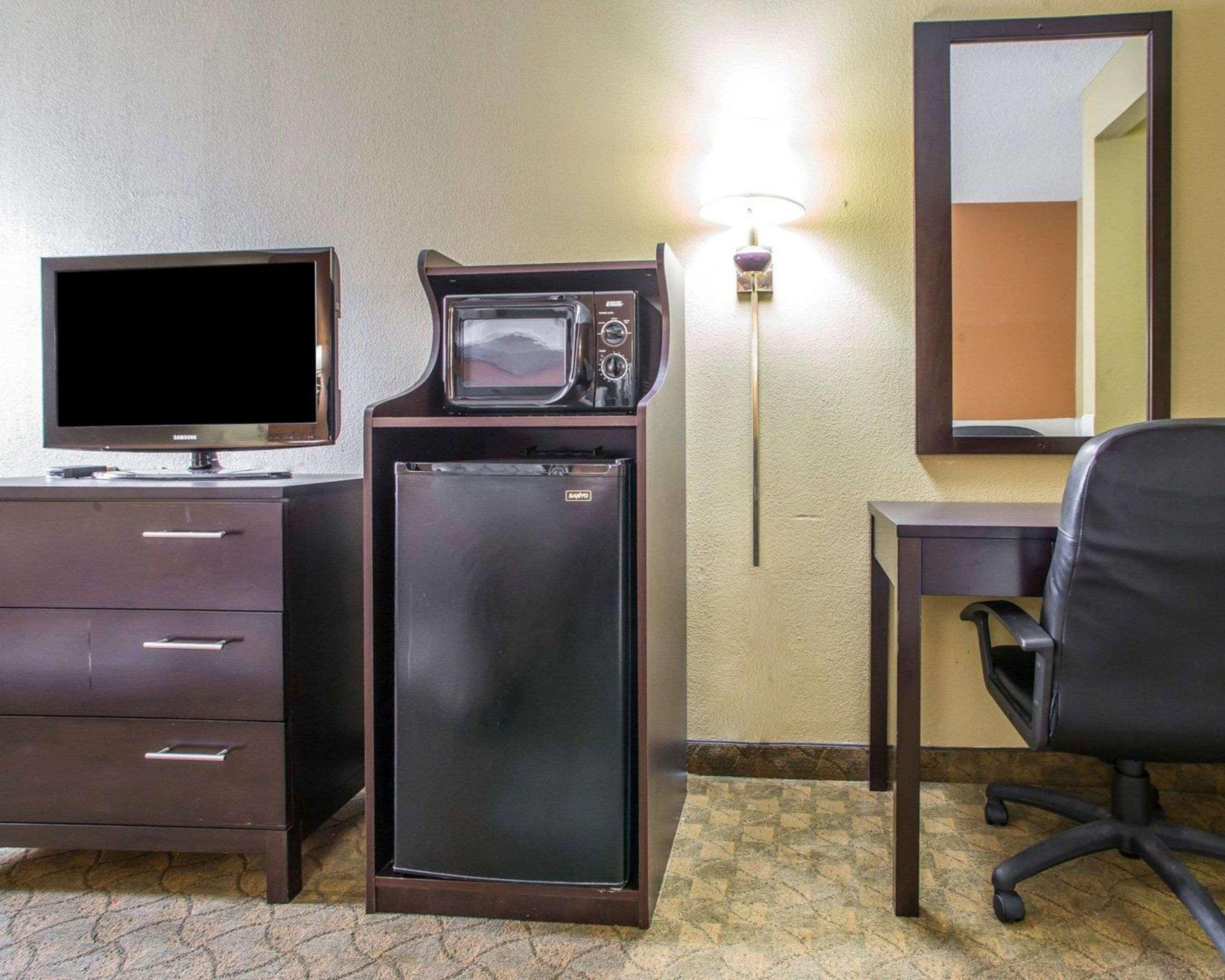 Quality Inn Merrillville Exterior photo