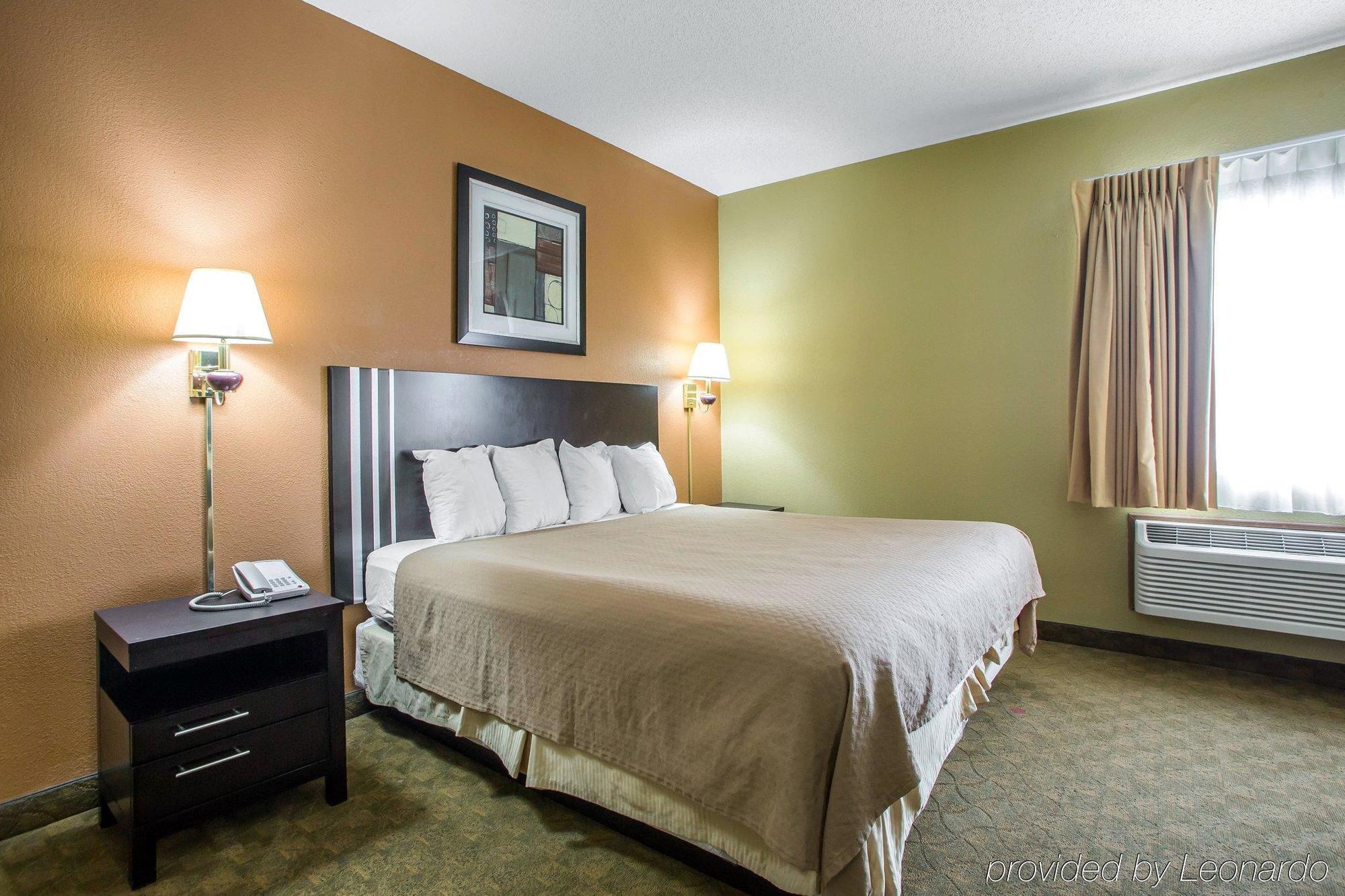 Quality Inn Merrillville Exterior photo
