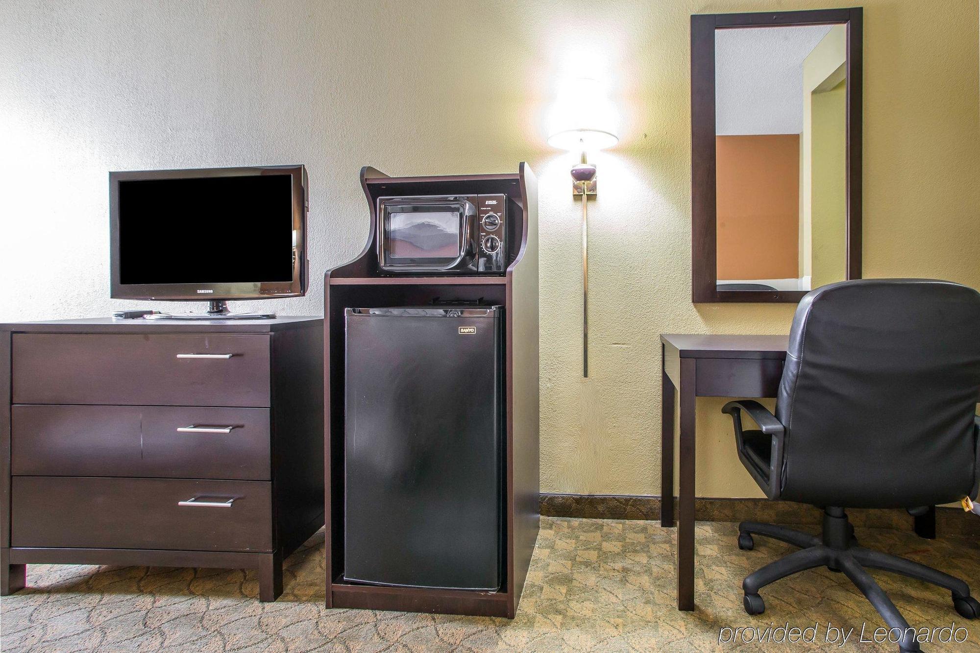 Quality Inn Merrillville Exterior photo